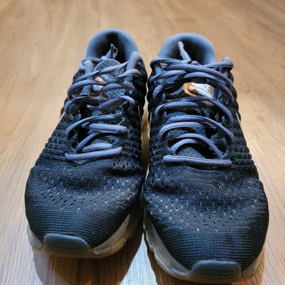 NIKE AIRMAX 2017  8.5 BLACK GOLD NIKE CHECK